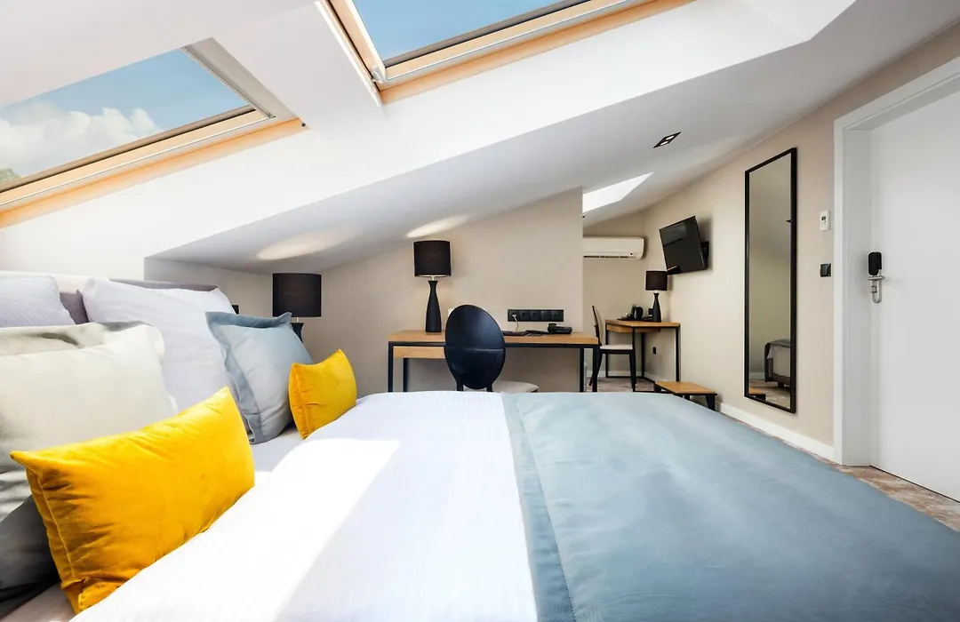 Hotel Wawel Queen-1